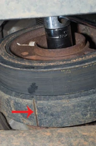 Tim kept an eye on this timing mark on the crank pulley to make sure he'd gone a full revolution.