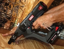 Senco’s 18V DuraSpin auto-feed screwdriver uses 2” Collated Screws for high-production fastening of drywall, sheathing, paneling and more. 