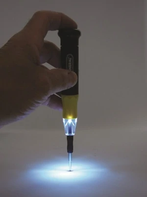 Lighted Precision Screwdriver_75108-light engaged