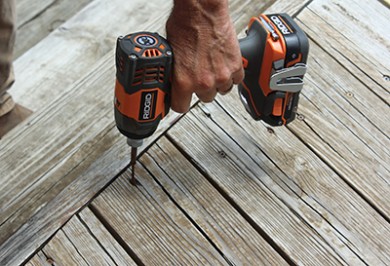 Renewing a Deck with Elastomeric Coating - Extreme How To