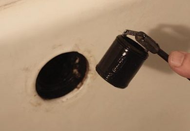 tub leaking from overflow drain