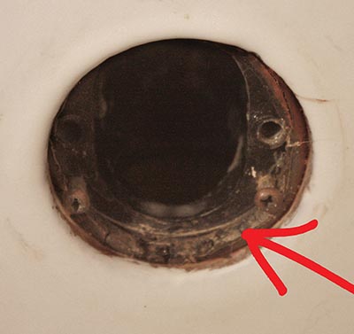 Fix A Leaking Bathtub Overflow Drain, How To Replace Overflow Gasket On Bathtub