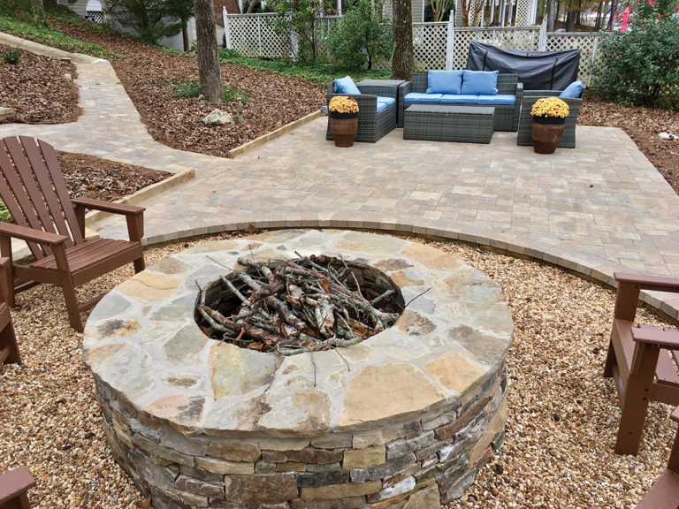 Build A Patio Or Walkway From Pavers, How To Properly Slope A Paver Patio Slab