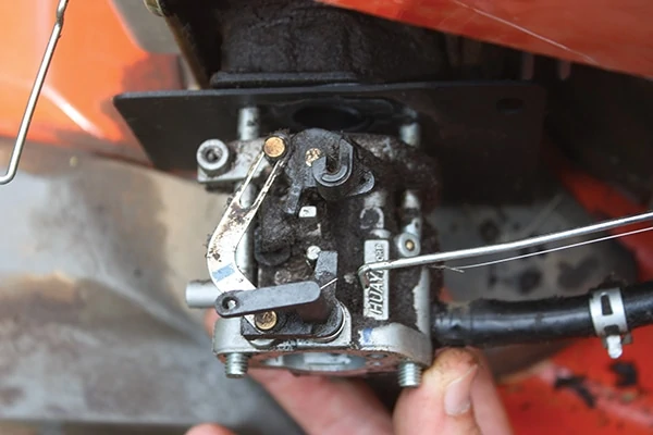 Lawnmower carburetor