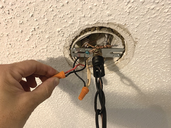 Replace A Hanging Light Fixture, How To Install Chandelier Without Ground Wire
