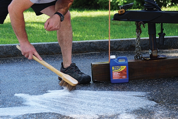 clean driveway without power washer