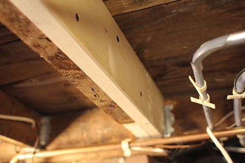 How to Fix Sagging Floor Joists 