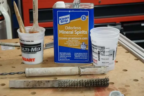 supplies needed to clean oil paint brushes