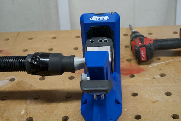 kreg jig with vacuum attached