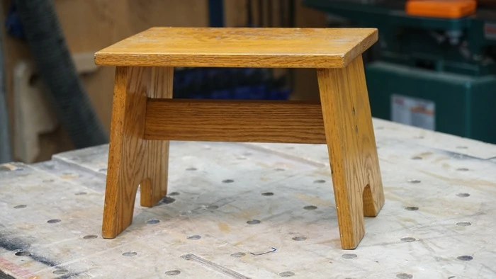 simple diy step stool made from oak wood