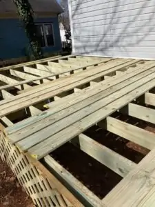 low platform deck