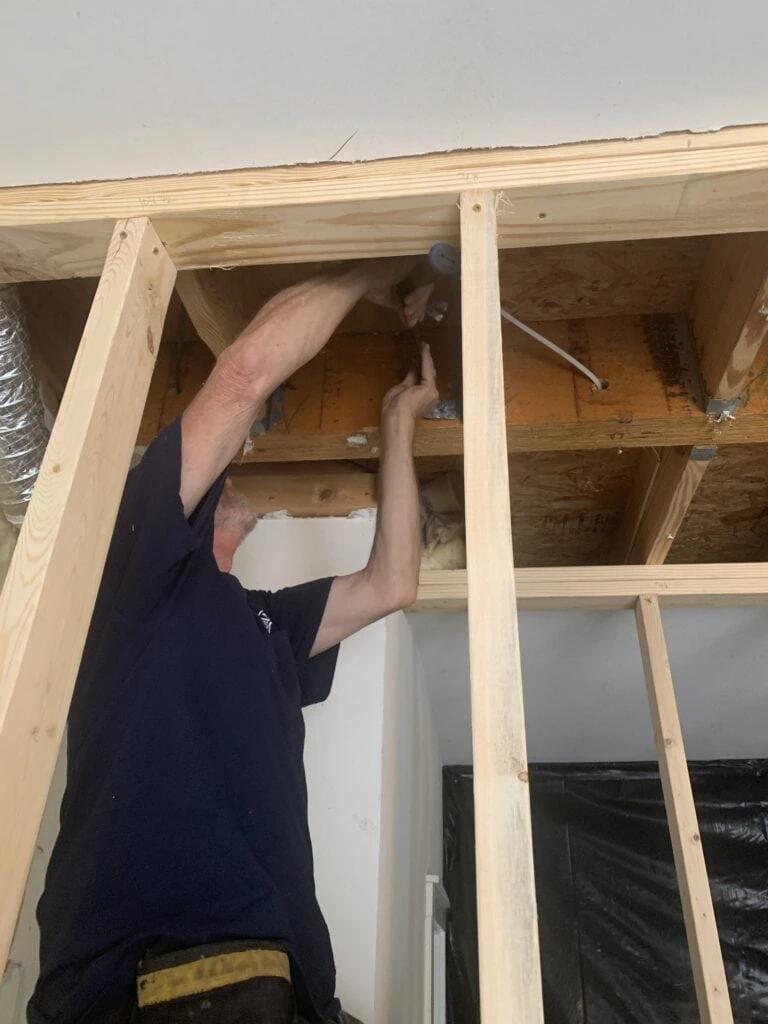 disconnecting floor joists from lvl beam