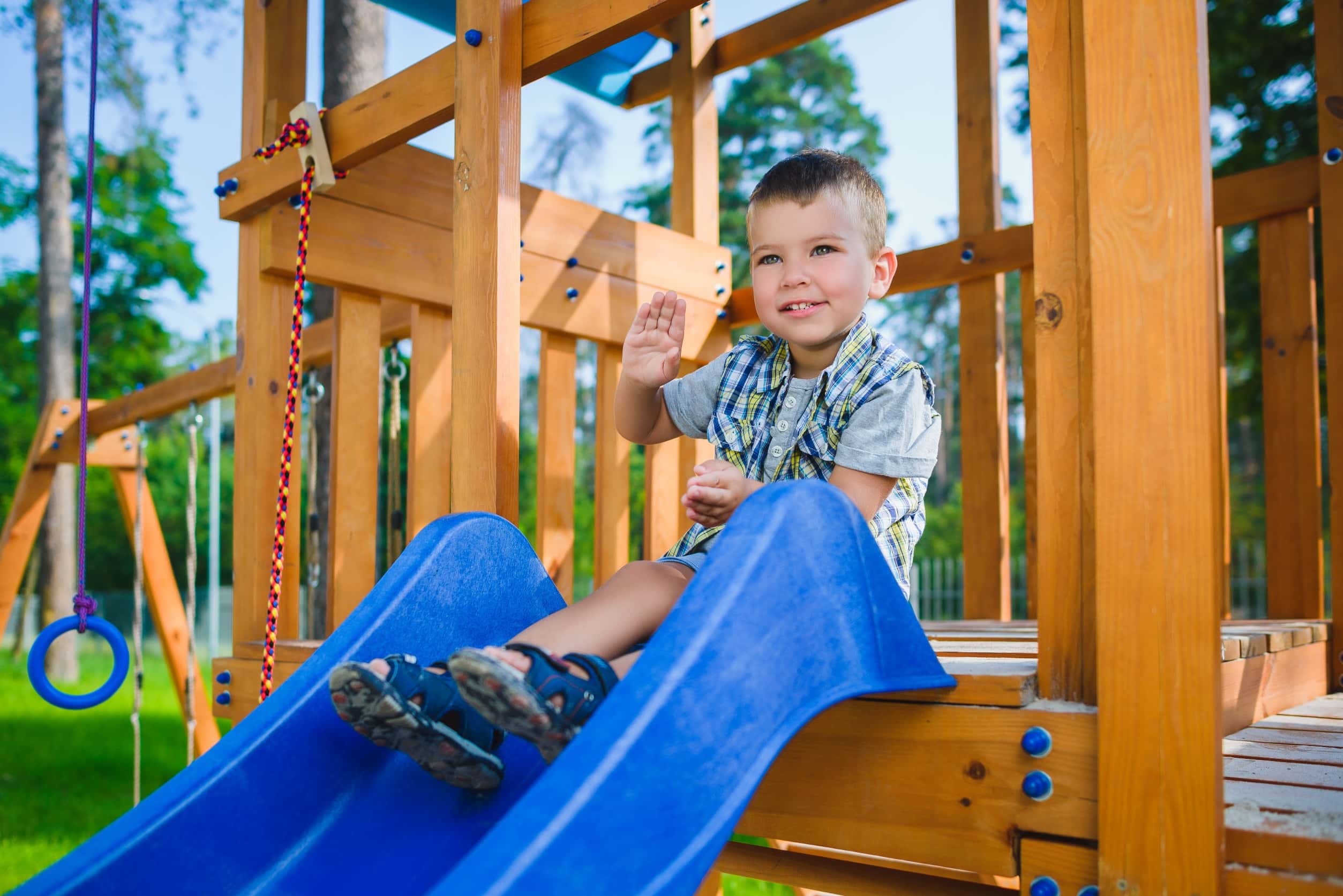 how to build a wood playground