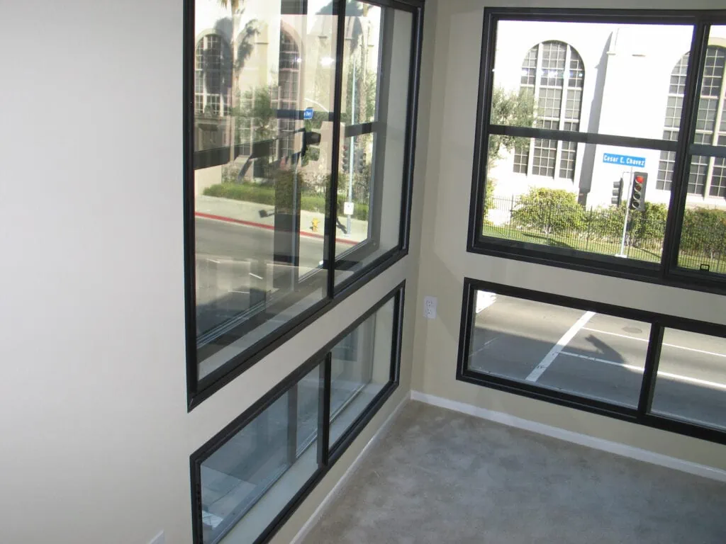 soundproof windows