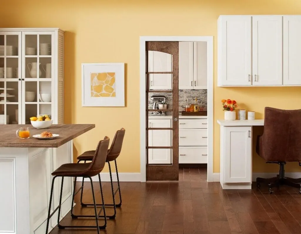 A kitchen design that combines space-saving elegance with quiet efficiency.