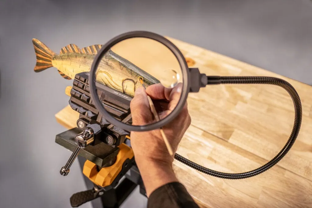 IQ Vise with Magnifying Glass