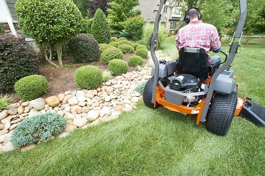 What to Know When Purchasing Landscaping and Lawn Care Equipment - Extreme  How To