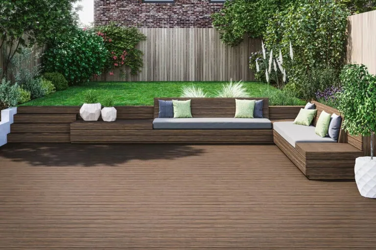 Product Credit: Voyage Decking featuring Surestone™ technology in Khaya