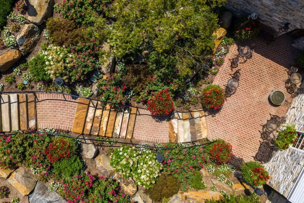  Biophilic Design - Indoor Outdoor Flow