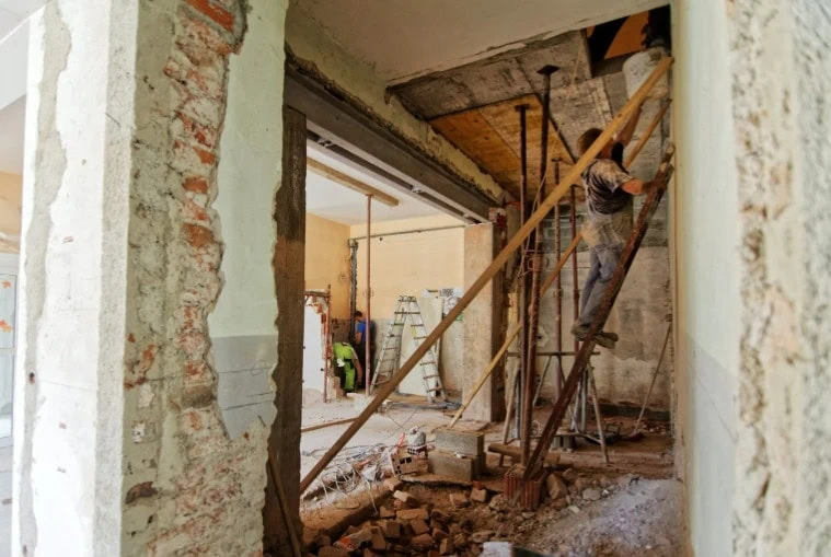 Common Problems That Can Derail Your Home Renovation Project