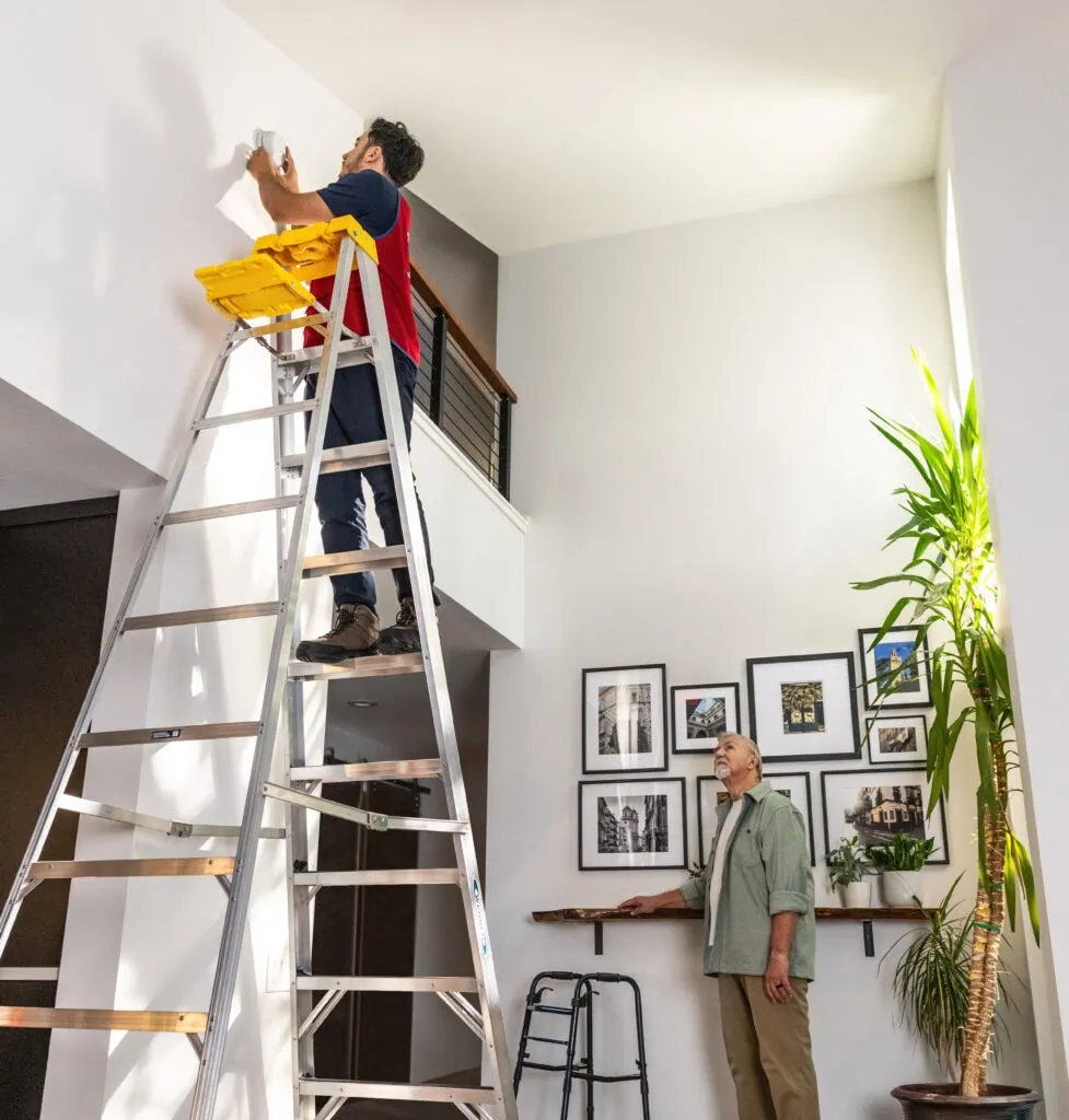 Lowe's HC+ Smoke Detector Battery Change