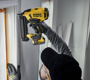 DEWALT® 20V MAX* XR cordless 18ga brad nailer