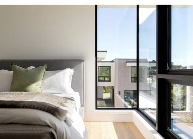 Western Window Systems Series 8630 Window Wall