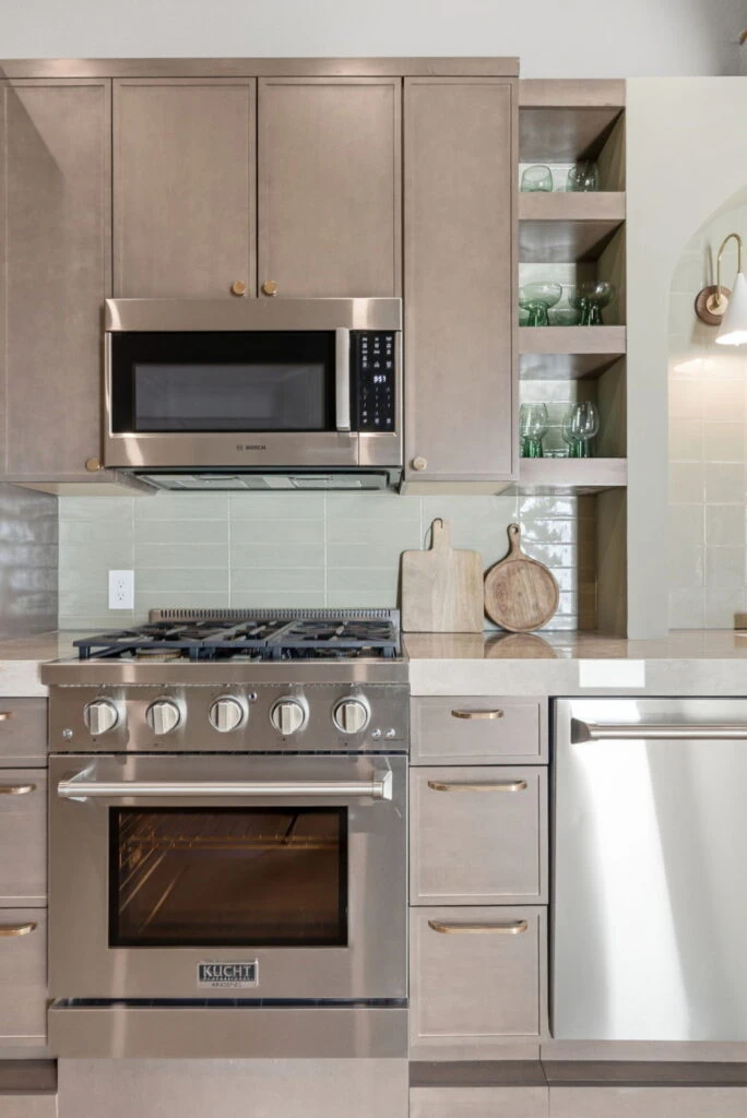 KUCHT Professional Kitchen